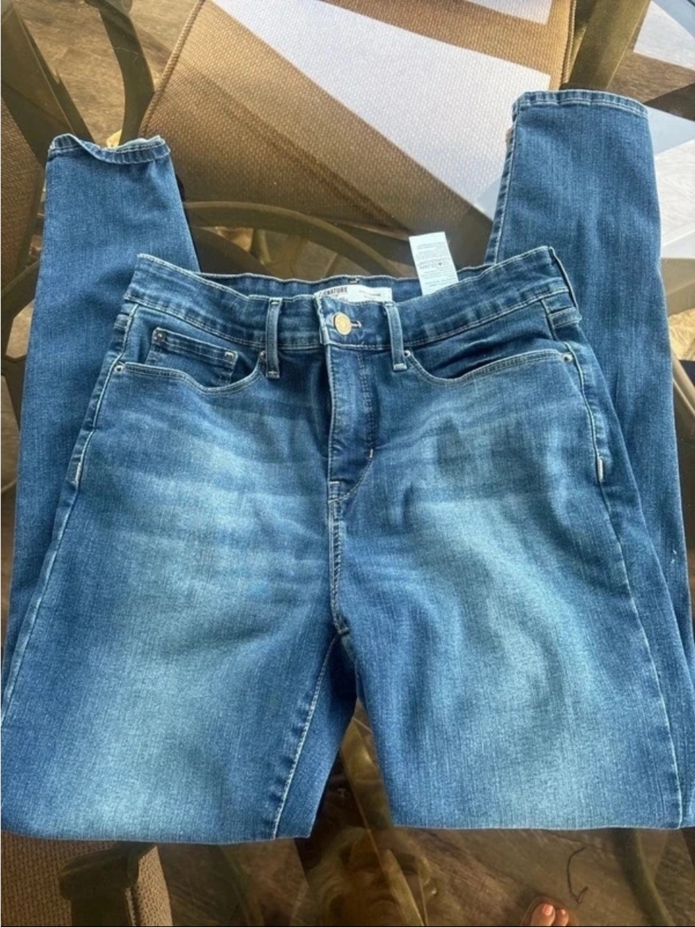 Levi's Women's Blue Skinny Jeans - Classic Fade